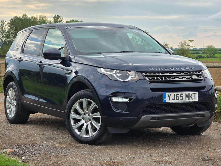 Land Rover Discovery Sport 2.0 TD4 SE Tech Auto 4WD Euro 6 (s/s) 5dr Land Rover Discovery Sport 2.0 TD4 SE Tech Auto 4WD Euro 6 (s/s) 5dr
