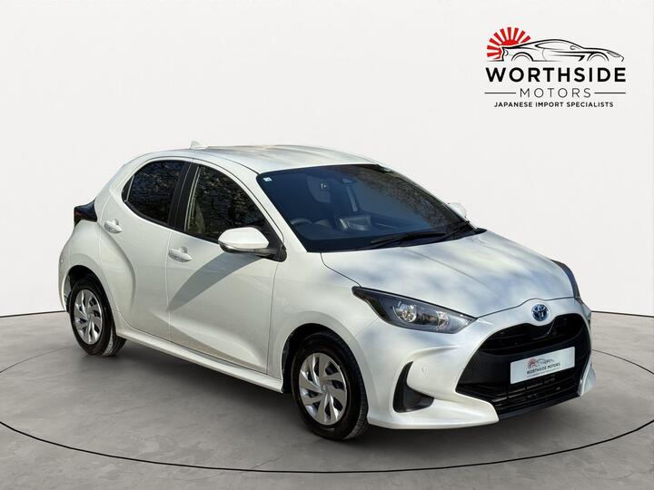Toyota Yaris 1.5 VVT-h Design E-CVT Euro 6 (s/s) 5dr