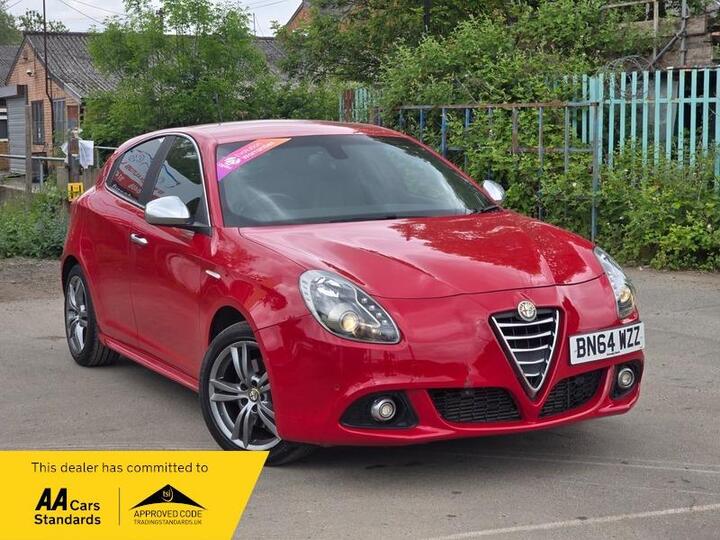 Alfa Romeo Giulietta 2.0 JTDM-2 Exclusive Euro 5 (s/s) 5dr Alfa Romeo Giulietta 2.0 JTDM-2 Exclusive Euro 5 (s/s) 5dr