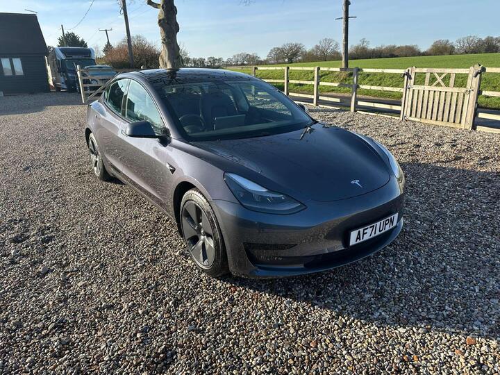 Tesla MODEL 3 Standard Range Plus Auto RWD 4dr