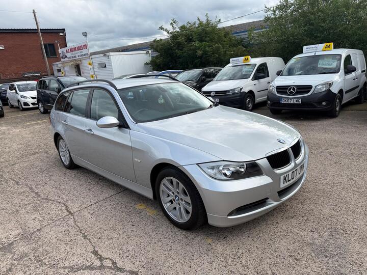 BMW 3 Series 2.0 320i SE Touring Auto Euro 4 5dr