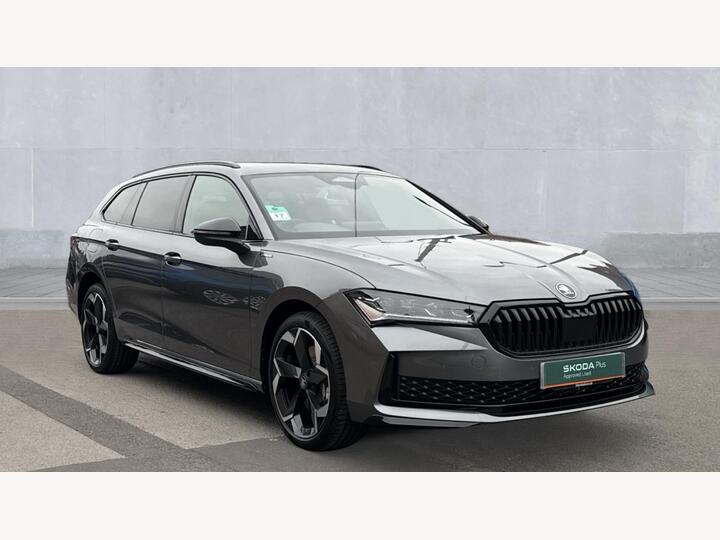 Skoda Superb 1.5 TSI IV 25.7kWh SportLine DSG Euro 6 (s/s) 5dr Skoda Superb 1.5 TSI IV 25.7kWh SportLine DSG Euro 6 (s/s) 5dr