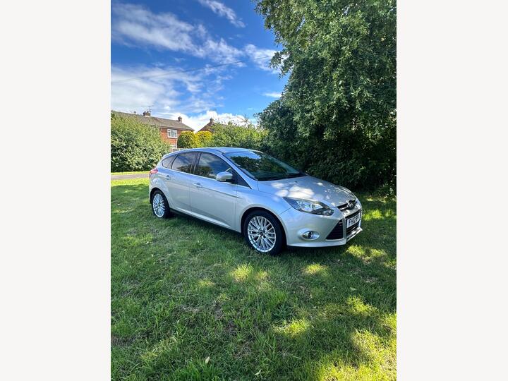 Ford Focus 1.6 Zetec Euro 5 5dr
