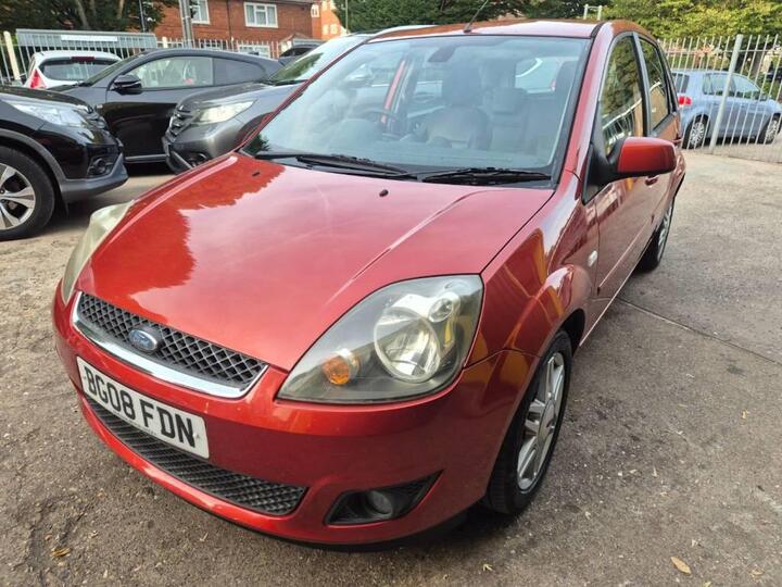 Ford Fiesta 1.6 Ghia 5dr