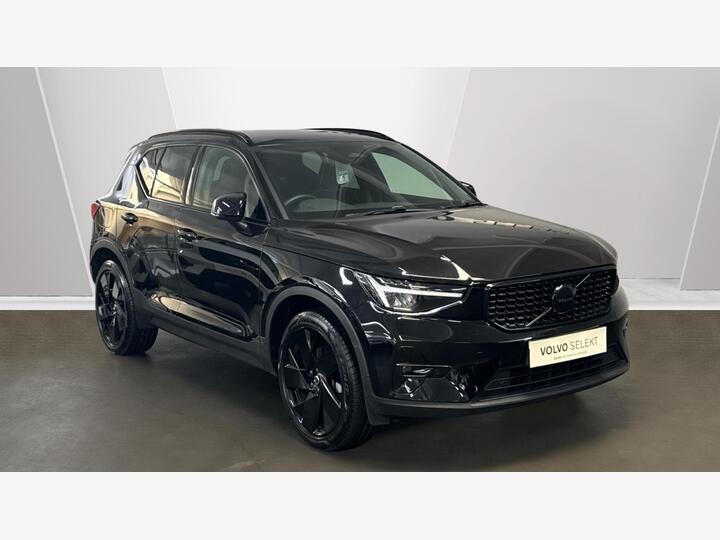 Volvo XC40 2.0 B4 MHEV Plus Black Edition DCT Auto Euro 6 (s/s) 5dr
