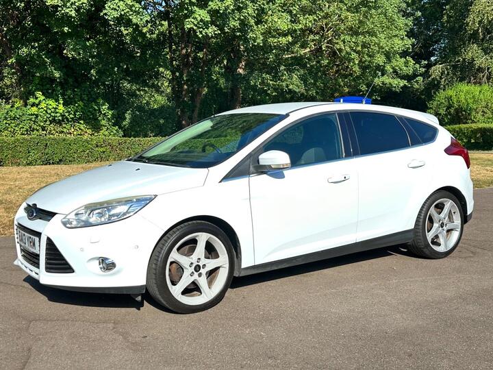 Ford Focus 1.6T EcoBoost Titanium X Euro 5 (s/s) 5dr