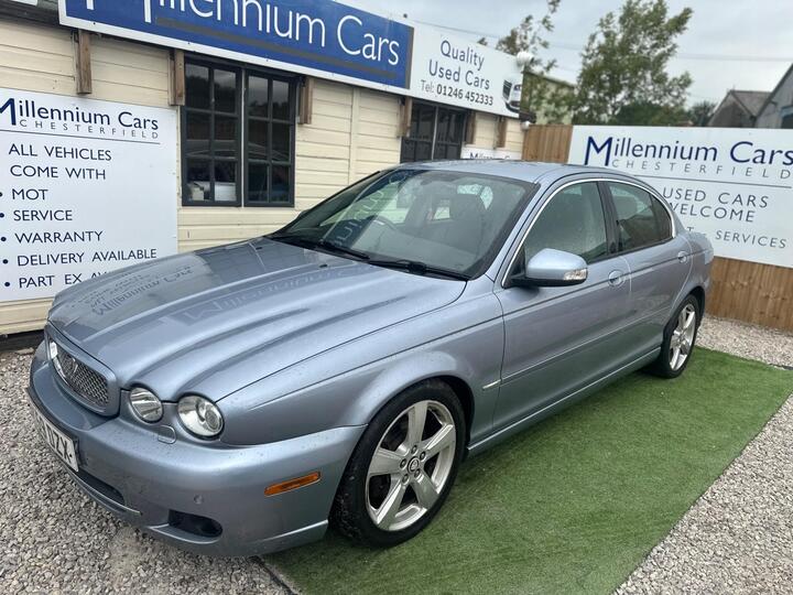 Jaguar X-Type 2.2D DPF SE 4dr Jaguar X-Type 2.2D DPF SE 4dr