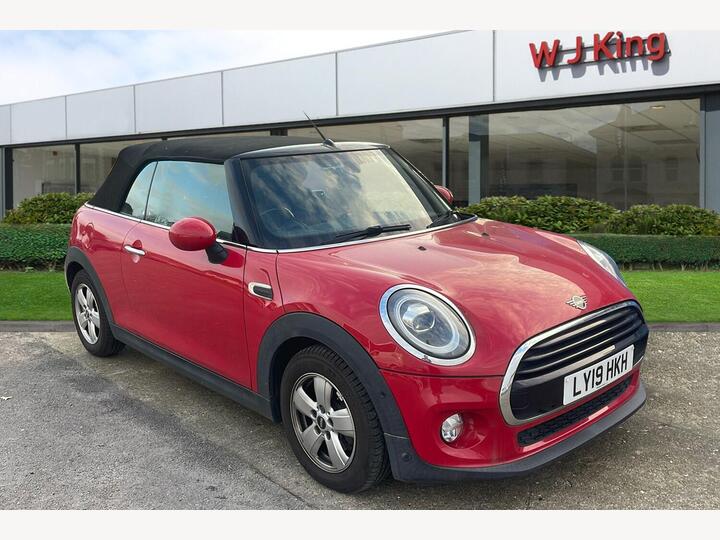 MINI Convertible 1.5 Cooper Classic Euro 6 (s/s) 2dr