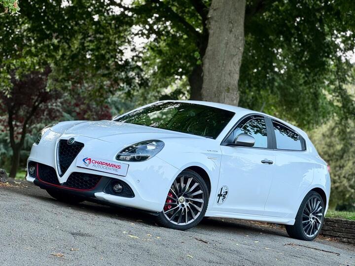 Alfa Romeo Giulietta 1750 TBi Veloce TCT Euro 6 5dr Alfa Romeo Giulietta 1750 TBi Veloce TCT Euro 6 5dr