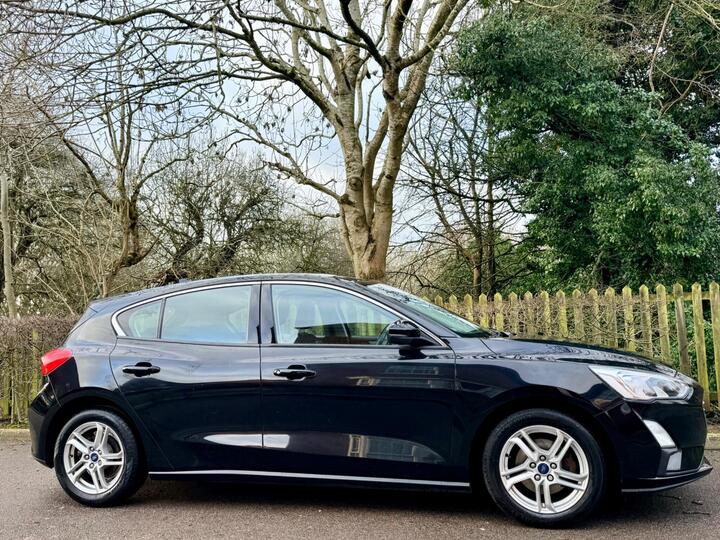 Ford Focus 1.0T EcoBoost Zetec Euro 6 (s/s) 5dr