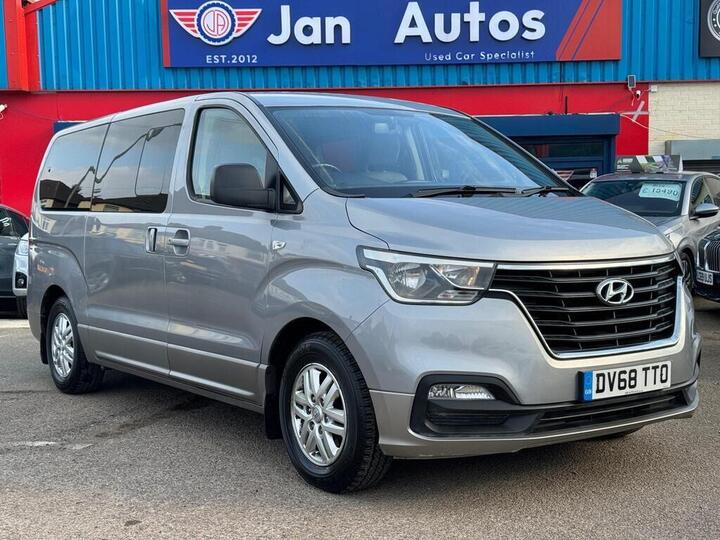 Hyundai I800 2.5 CRDi SE Auto Euro 6 5dr Hyundai I800 2.5 CRDi SE Auto Euro 6 5dr