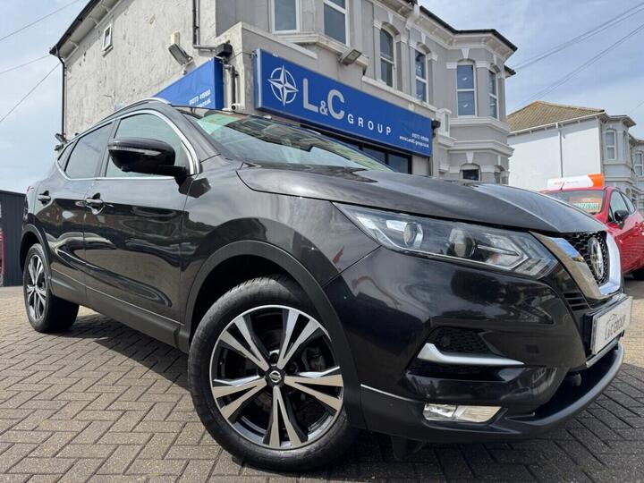Nissan QASHQAI 1.5 DCi N-Connecta Euro 6 (s/s) 5dr