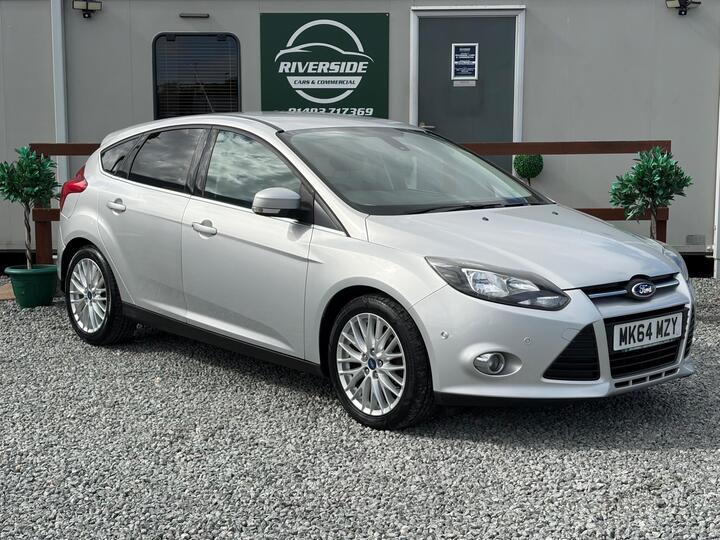 Ford Focus 1.0T EcoBoost Zetec Navigator Euro 5 (s/s) 5dr