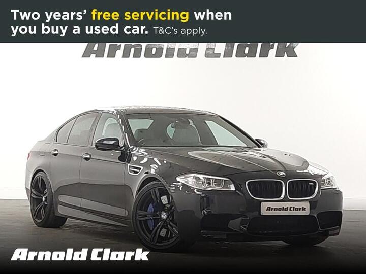 BMW M5 4.4 V8 DCT Euro 6 (s/s) 4dr