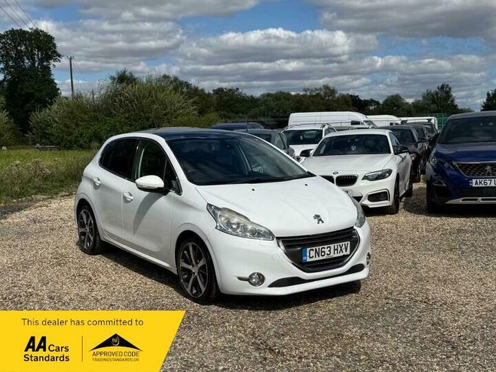 Peugeot 208 1.6 E-HDi Feline Euro 5 (s/s) 5dr (Nav)