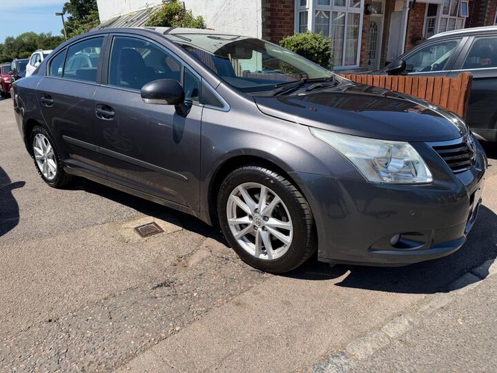 Toyota Avensis 1.8 V-Matic TR Multidrive Euro 5 4dr