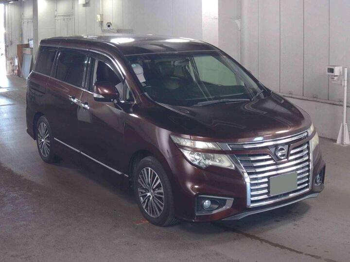 Nissan ELGRAND 250 Highway Star 2.5 Automatic Petrol