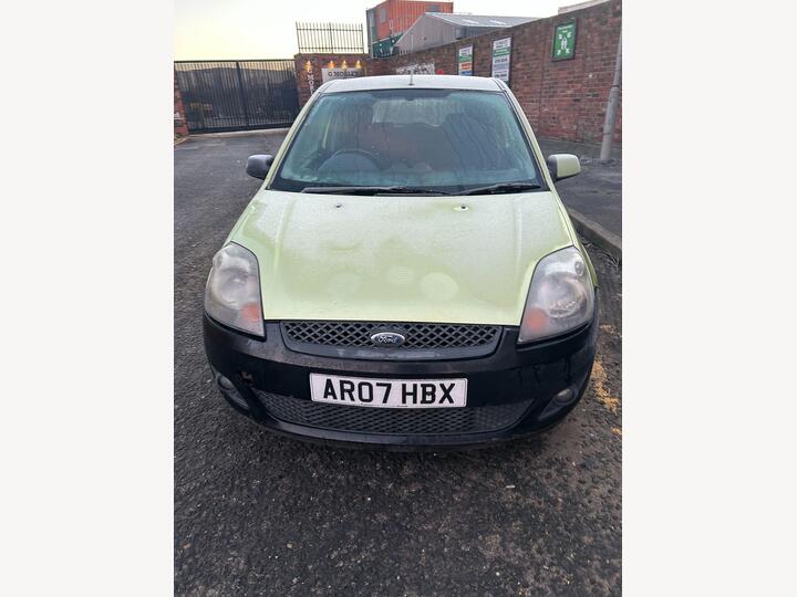 Ford Fiesta 1.4 TD Silver 3dr