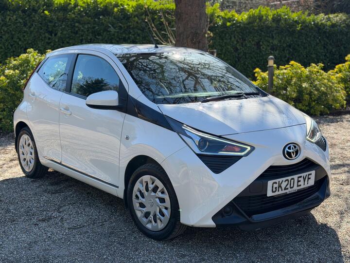 Toyota AYGO 1.0 VVT-i X-play Euro 6 5dr