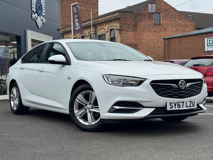 Vauxhall Insignia 1.5i Turbo Design Nav Grand Sport Euro 6 (s/s) 5dr Vauxhall Insignia 1.5i Turbo Design Nav Grand Sport Euro 6 (s/s) 5dr