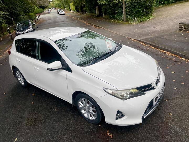 Toyota Auris 1.33 Dual VVT-i Icon Euro 5 (s/s) 5dr