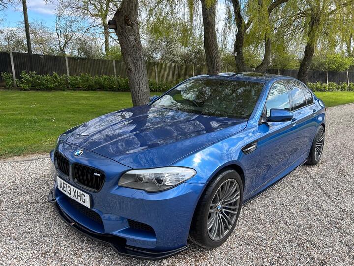 BMW M5 4.4 V8 DCT Euro 5 (s/s) 4dr