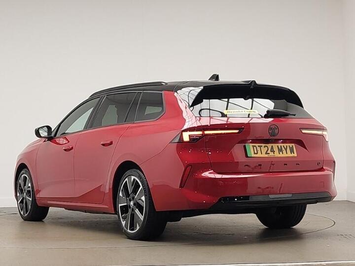 Vauxhall Astra Electric 54kWh Ultimate Sports Tourer Auto 5dr