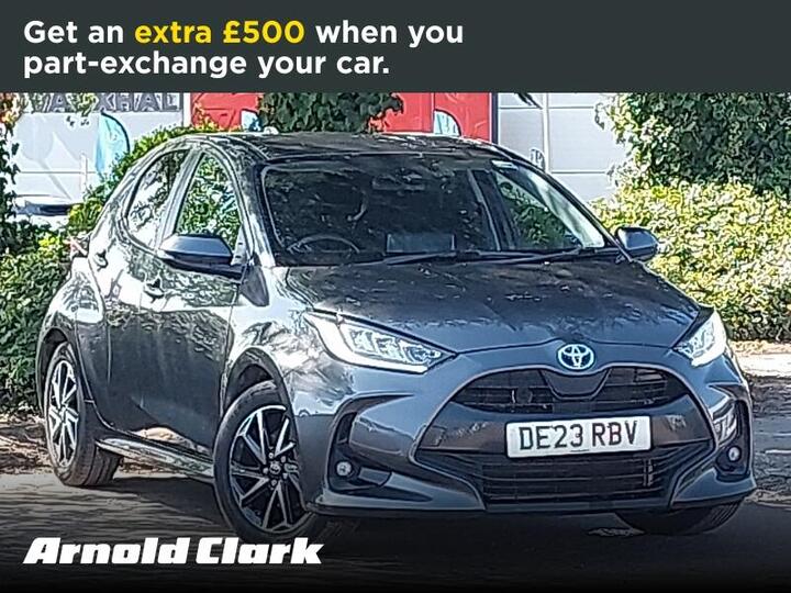 Toyota Yaris 1.5 VVT-h Design E-CVT Euro 6 (s/s) 5dr