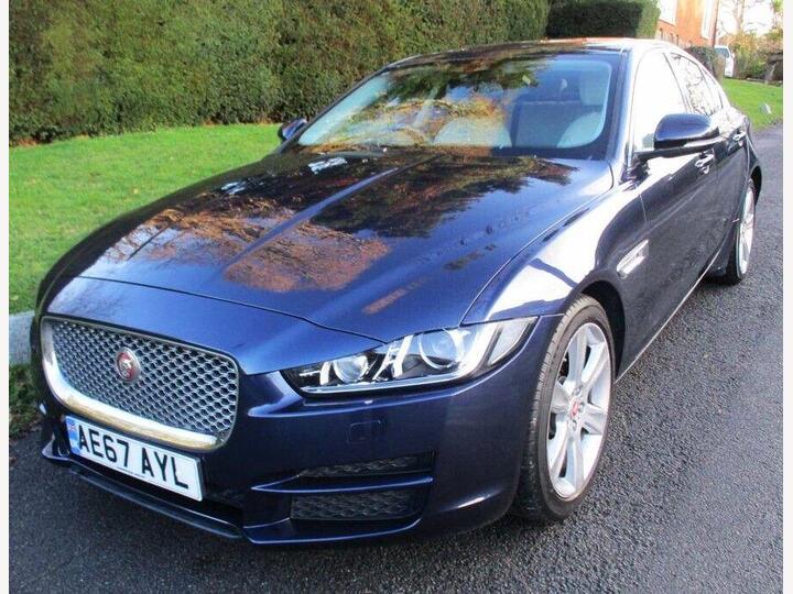 Jaguar XE 2.0i Portfolio Auto Euro 6 (s/s) 4dr