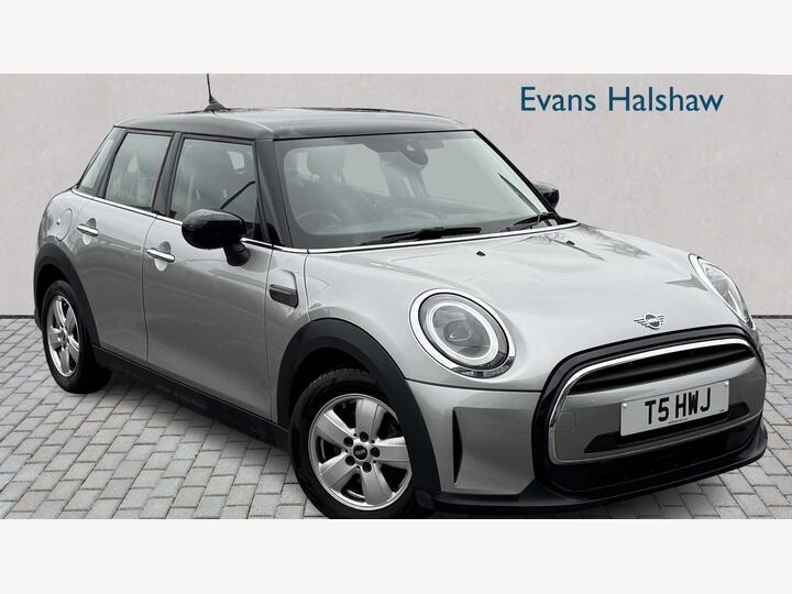 MINI HATCHBACK 1.5 Cooper Classic Steptronic Euro 6 (s/s) 5dr