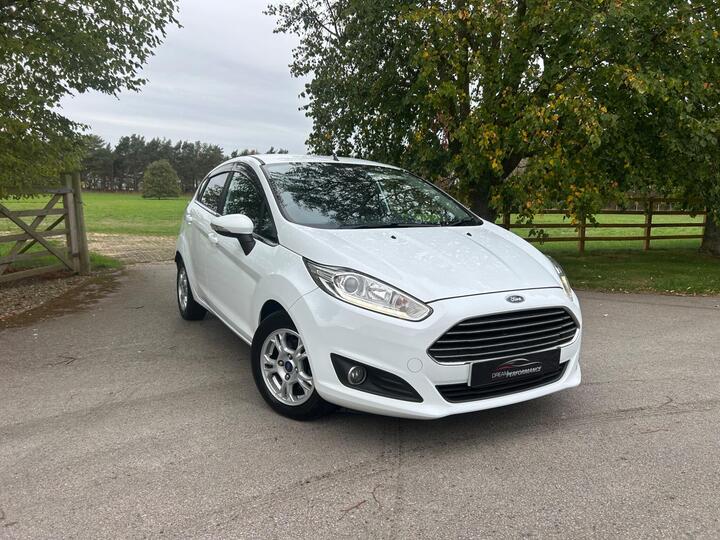 Ford Fiesta 1.5 TDCi ECOnetic Titanium Euro 6 (s/s) 5dr