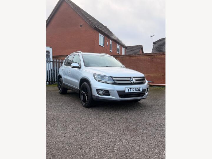 Volkswagen Tiguan 2.0 TDI SE 4WD Euro 5 5dr
