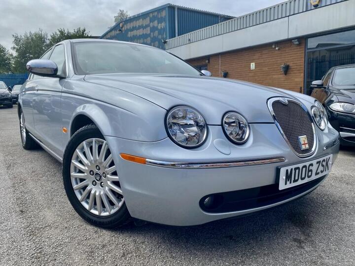 Jaguar S-TYPE DIESEL SALOON 2.7D V6 SE 4dr