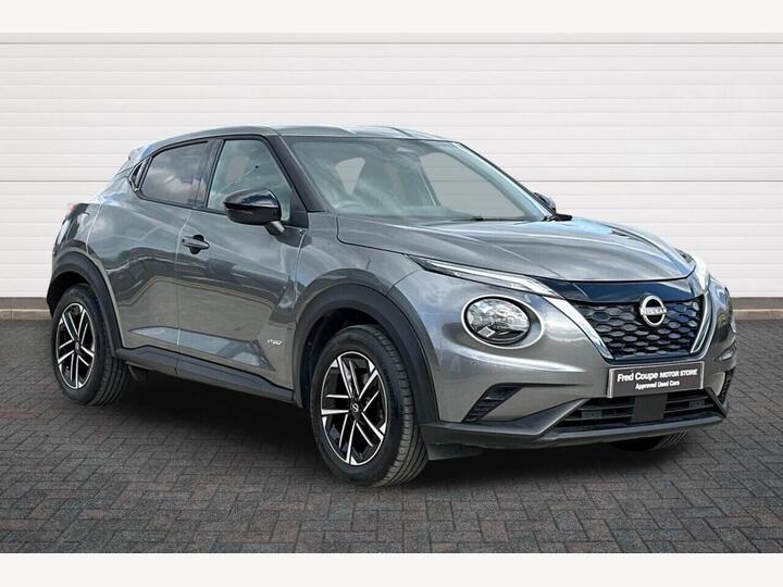 Nissan JUKE 1.6 N-Connecta Auto Euro 6 5dr