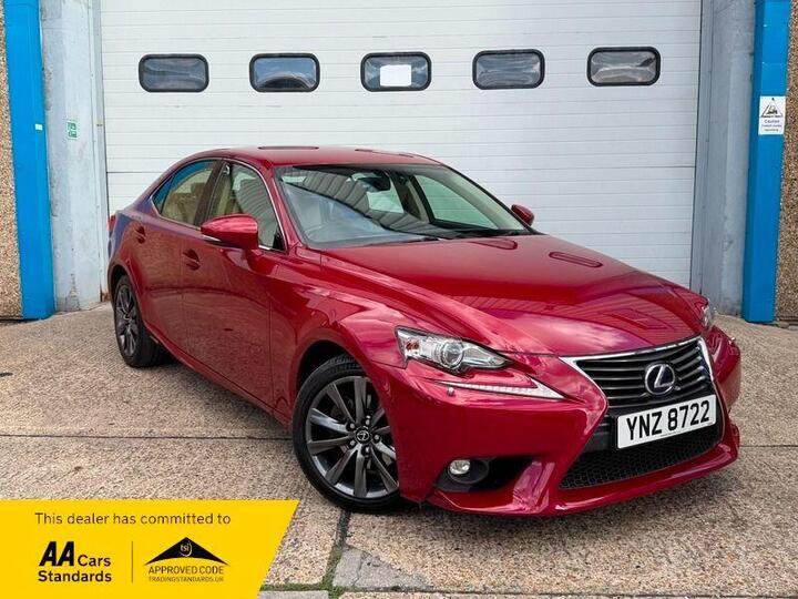 Lexus IS 2.5 300h Executive Edition E-CVT Euro 5 (s/s) 4dr