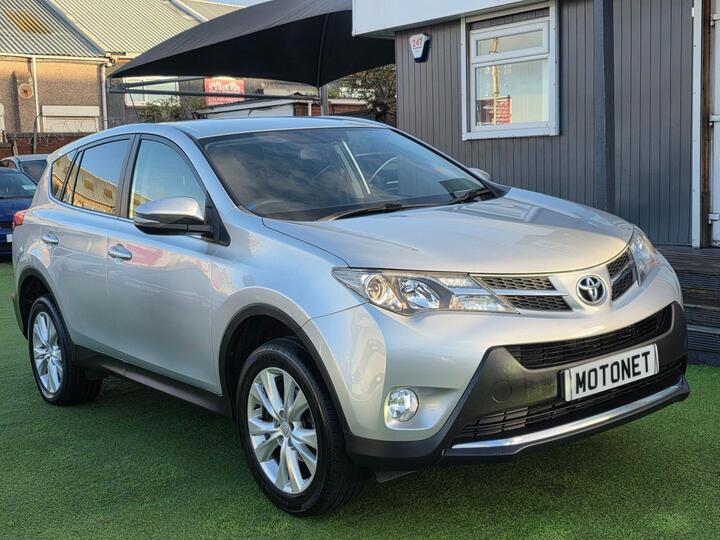 Toyota RAV4 2.2 D-4D Icon 4WD Euro 5 5dr Toyota RAV4 2.2 D-4D Icon 4WD Euro 5 5dr