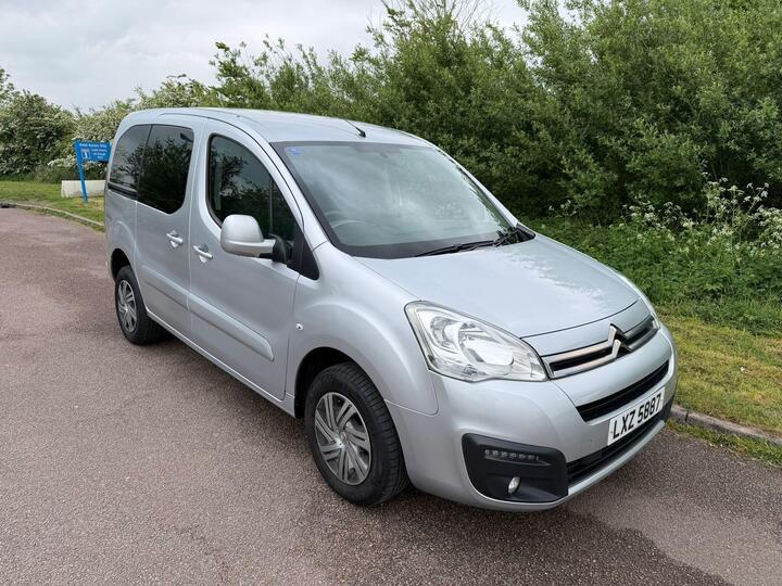 Citroen Berlingo 1.6 BlueHDi Feel Multispace MPV Euro 6 5dr Citroen Berlingo 1.6 BlueHDi Feel Multispace MPV Euro 6 5dr