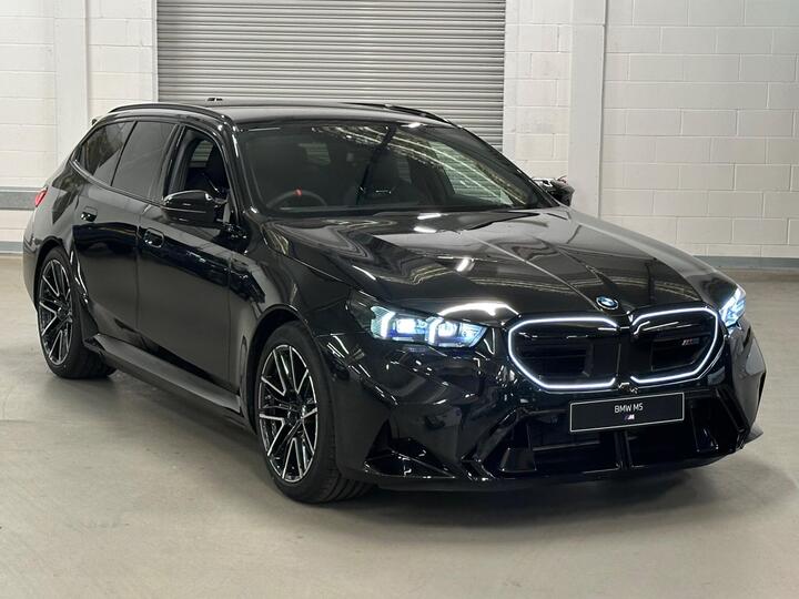 BMW M5 4.4 22.1kWh Touring Steptronic XDrive Euro 6 (s/s) 5dr