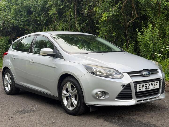 Ford Focus 1.0T EcoBoost Zetec Euro 5 (s/s) 5dr