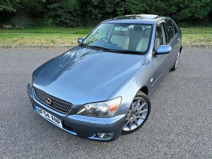 Lexus IS 2.0 200 SE 4dr