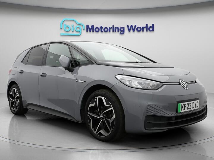 Volkswagen ID.3 Pro Performance 58kWh Life Auto 5dr