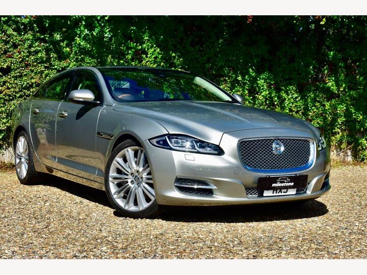 Jaguar XJ REVERSE CAMERA, HEATED & COOLED SEATS,HEATED STEERING WHEEL,PAN ROOF,LOW MILEAGE, IMMACULATE, FULL LEATHER , WARRANTY, 2 KEYS IMMACULATE CONDITION | 1