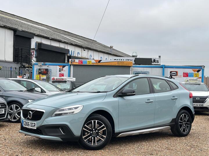 Volvo V40 Cross Country 1.5 T3 Auto Euro 6 (s/s) 5dr