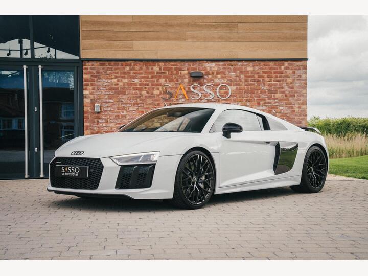 Audi R8 5.2 FSI V10 Plus S Tronic Quattro Euro 6 (s/s) 2dr