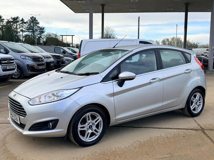 Ford Fiesta 1.0T EcoBoost Zetec Euro 5 (s/s) 5dr