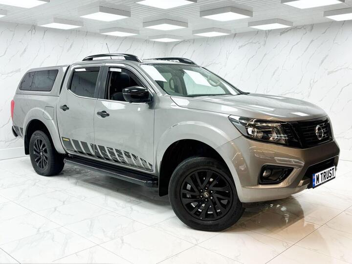 Nissan NAVARA 2.3 DCi N-Guard Auto 4WD Euro 6 4dr