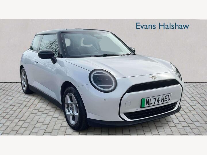 MINI COOPER ELECTRIC HATCHBACK E 40.7kWh Classic Auto 3dr
