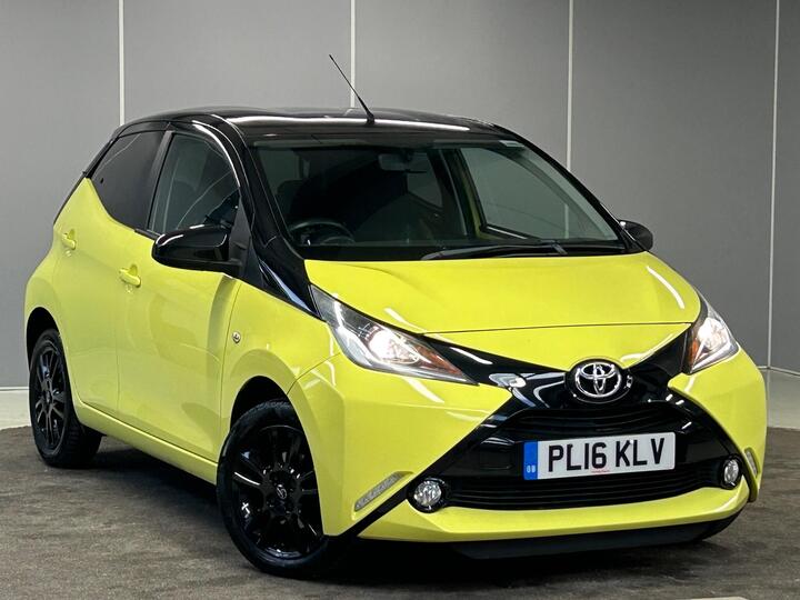 Toyota AYGO 1.0 VVT-i X-cite 3 Yellow Bi-Tone Euro 6 5dr