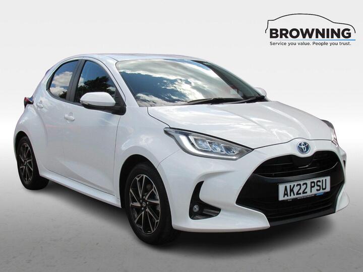 Toyota Yaris 1.5 VVT-h Design E-CVT Euro 6 (s/s) 5dr