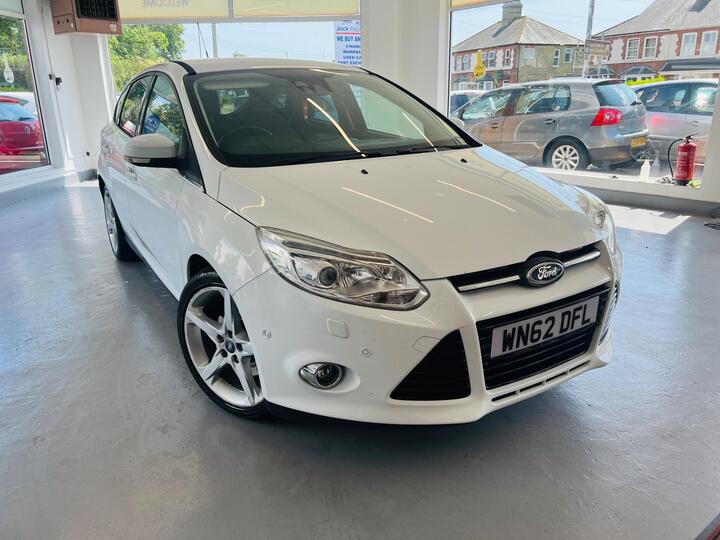 Ford Focus 1.6T EcoBoost Titanium X Euro 5 (s/s) 5dr